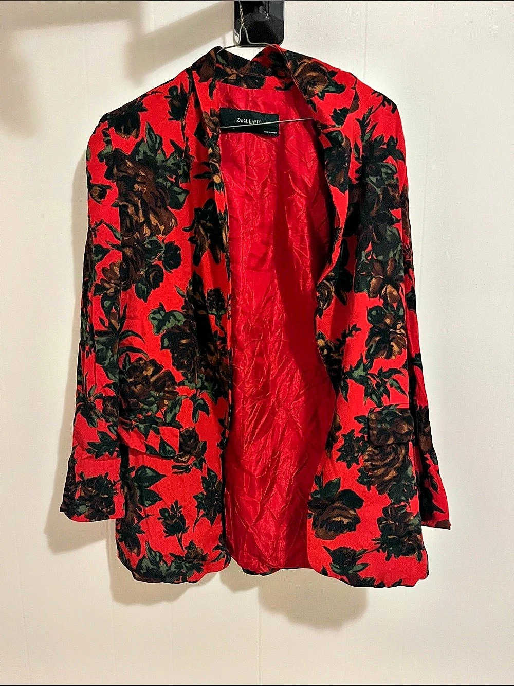 Zara Basic Floral Blazer in Red & Black Size Medium